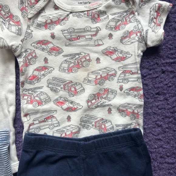 Carter's matching baby outfits (x3) - All size 6 months - Picture 6 of 13